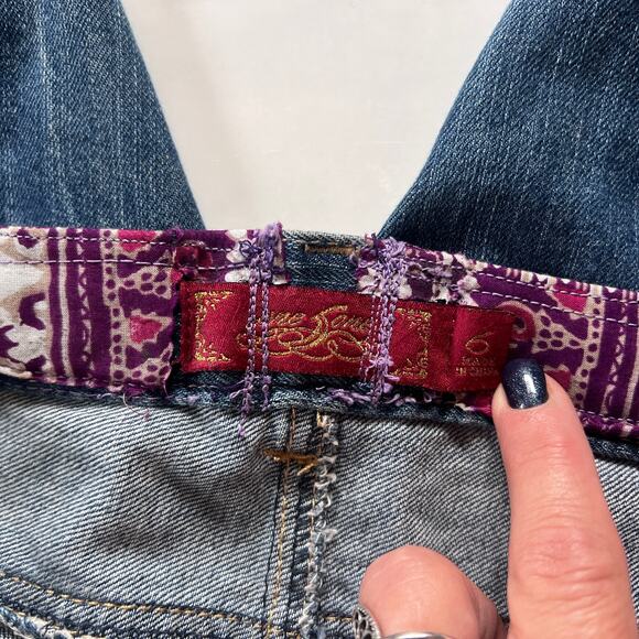 Women's Embellished boho jeans Re-Worked straight leg embroidered in purples - Picture 11 of 14